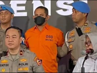 Waduh Eks Kapolres Ngada Secara Sadar Rekam dan Unggah Video Cabulnya ke Dark Web